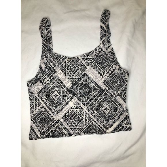 2/$12 or 3/$15 Cropped Tanks - Picture 1 of 2